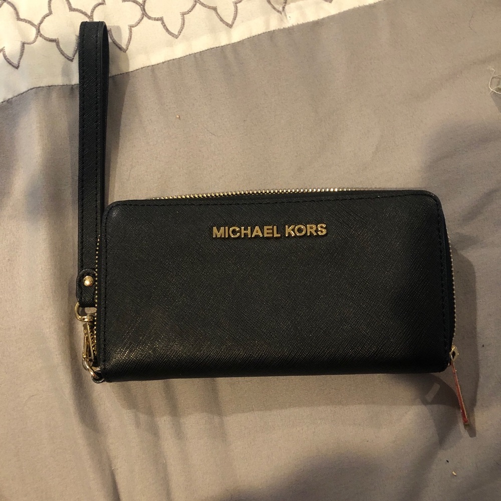 Michael Kors black leather wristlet
